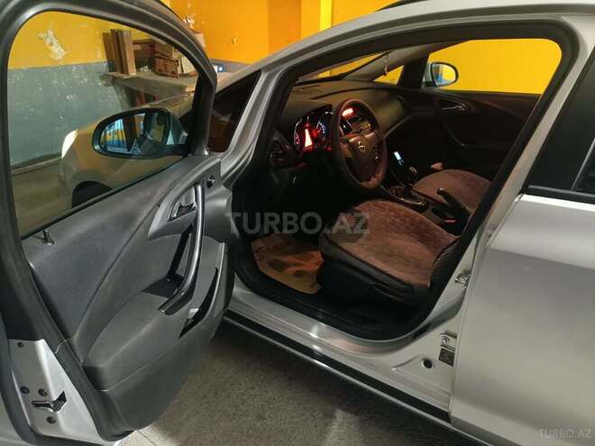 Opel Astra 2011, 348,000 km - 1.3 l - Bakı