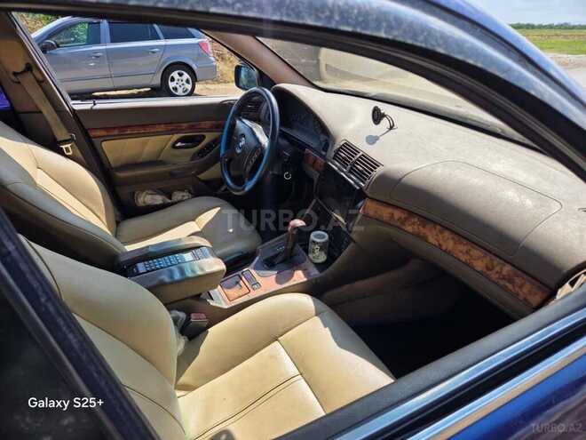BMW 528 1997, 365,896 km - 2.8 л - Goranboy
