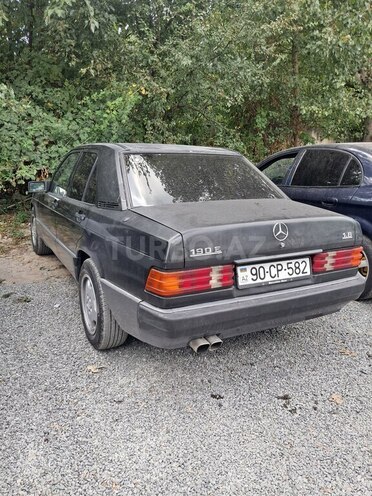 Mercedes 200 E 1992, 450,000 km - 2.0 l - Şəki