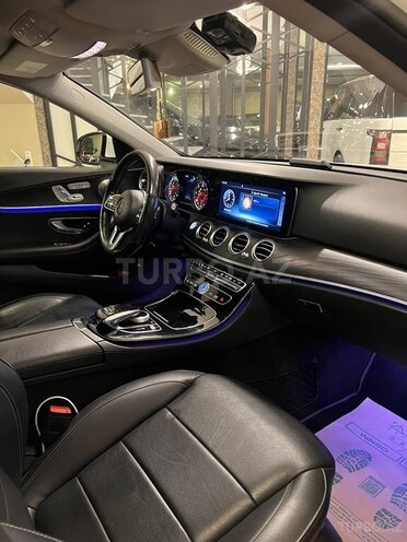 Mercedes E 220 d 2018, 216,000 km - 2.0 л - Bakı