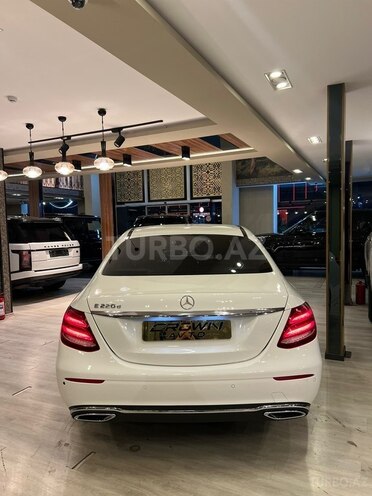 Mercedes E 220 d 2018, 216,000 km - 2.0 л - Bakı