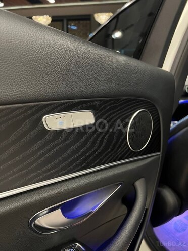 Mercedes E 220 d 2018, 216,000 km - 2.0 л - Bakı