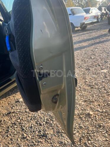 Opel Vectra 1996, 400,000 km - 2.0 l - Yevlax