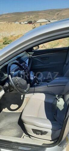 BMW 528 2013, 302,000 km - 2.0 l - Bakı