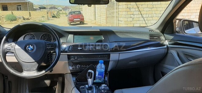 BMW 528 2013, 302,000 km - 2.0 l - Bakı
