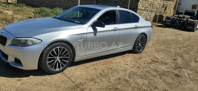 BMW 528 2013, 302,000 km - 2.0 l - Bakı