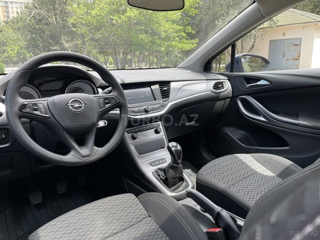 Opel Astra 2017, 188,000 km - 1.0 l - Bakı