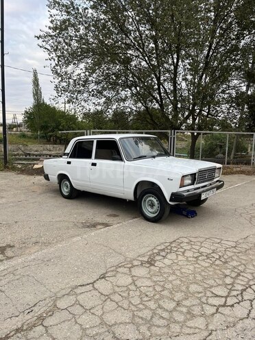 LADA (VAZ) 2107 2007, 15,000 km - 1.6 л - Şirvan