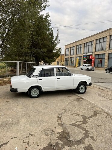 LADA (VAZ) 2107 2007, 15,000 km - 1.6 л - Şirvan