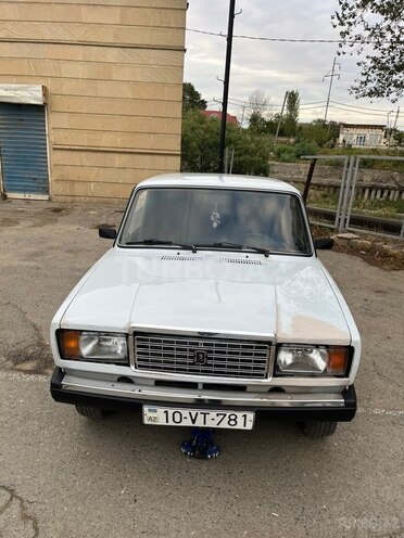 LADA (VAZ) 2107 2007, 15,000 km - 1.6 л - Şirvan