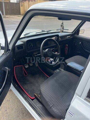 LADA (VAZ) 2107 2007, 15,000 km - 1.6 л - Şirvan