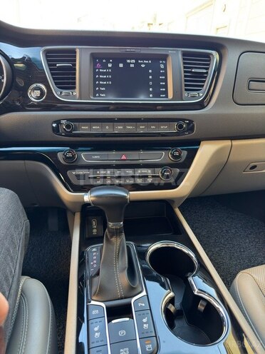 Kia Carnival 2018, 159,900 km - 2.2 l - Bakı