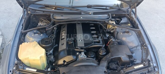 BMW 320 2000, 500,000 km - 2.5 л - Bakı