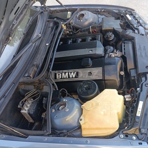 BMW 320 2000, 500,000 km - 2.5 л - Bakı