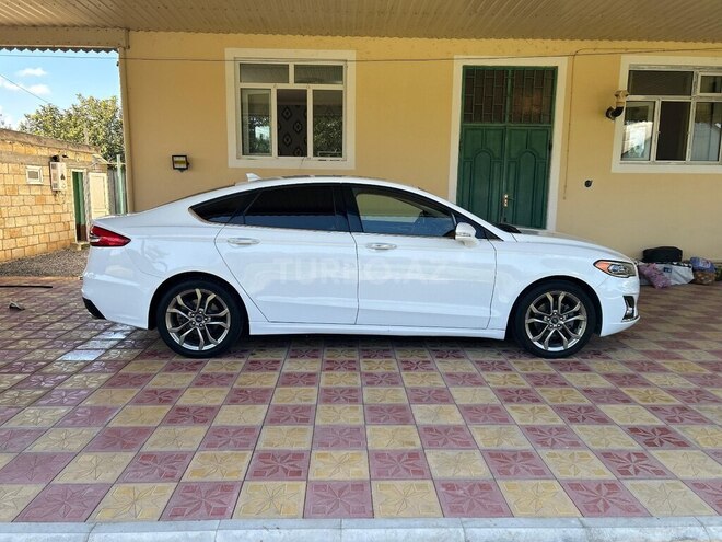 Ford Fusion (North America) 2019, 180,000 km - 1.5 л - Qazax