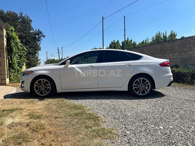 Ford Fusion (North America) 2019, 180,000 km - 1.5 л - Qazax