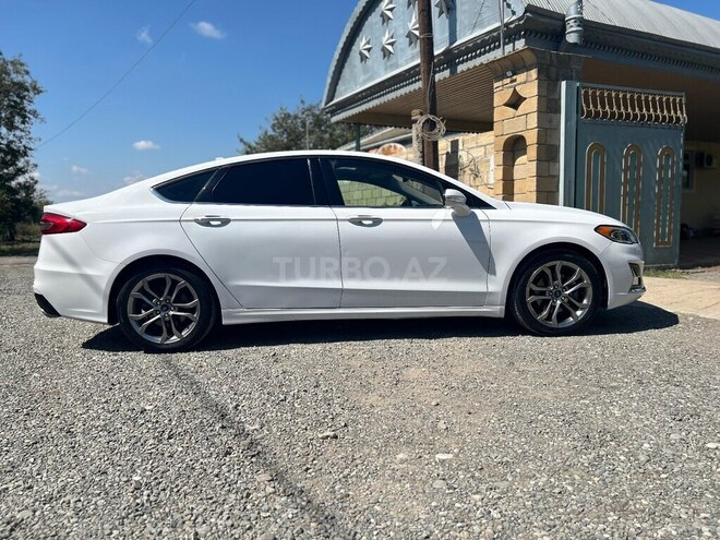 Ford Fusion (North America) 2019, 180,000 km - 1.5 л - Qazax