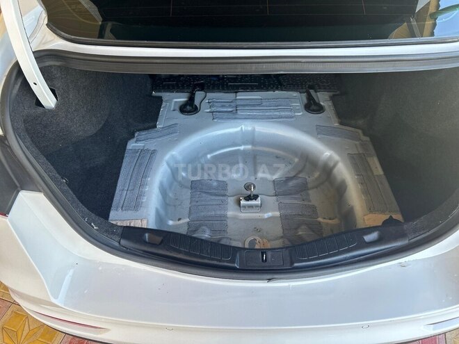 Ford Fusion (North America) 2019, 180,000 km - 1.5 л - Qazax