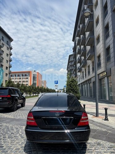 Mercedes E 240 2005, 480,000 km - 2.6 l - Bakı