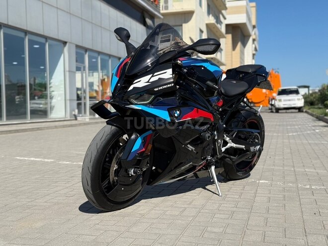 BMW  2025, 2,114 km - 1.0 l - Bakı