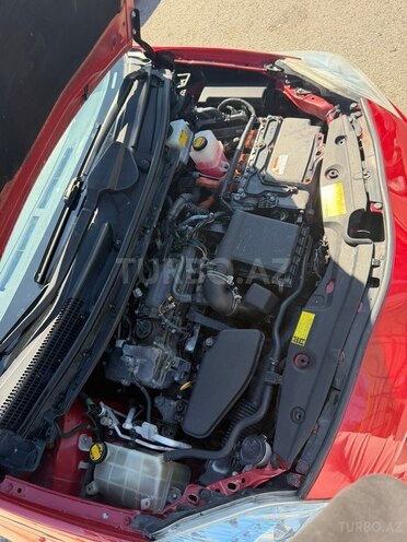 Toyota Prius 2010, 250,000 km - 1.8 л - Bakı