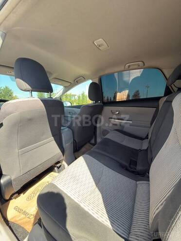 Toyota Prius V 2017, 137,000 km - 1.8 l - Bakı