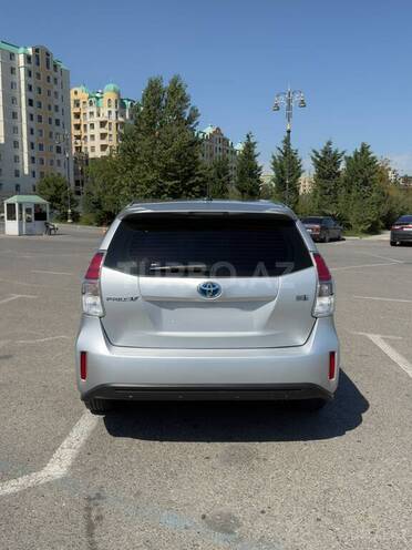 Toyota Prius V 2017, 137,000 km - 1.8 l - Bakı