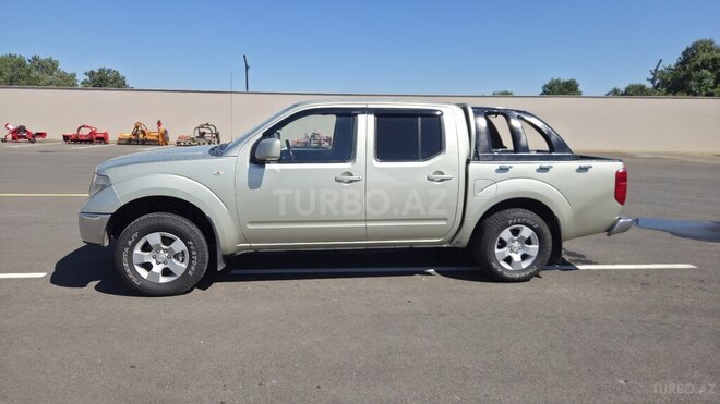 Nissan Navara 2011, 300,040 km - 2.5 l - Bakı