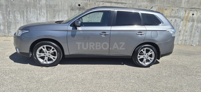Mitsubishi Outlander 2014, 144,403 km - 2.4 l - Bakı
