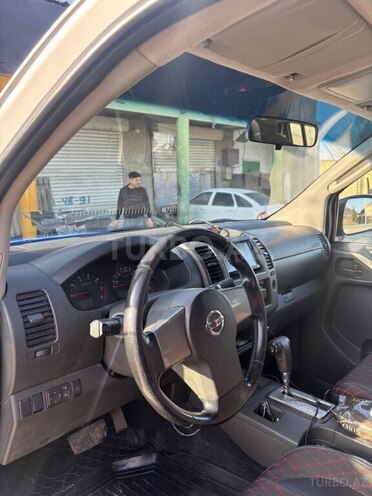 Nissan Navara 2011, 366,000 km - 2.5 l - Xaçmaz