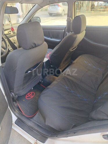 Toyota Corolla 2006, 400,000 km - 1.4 l - Bakı