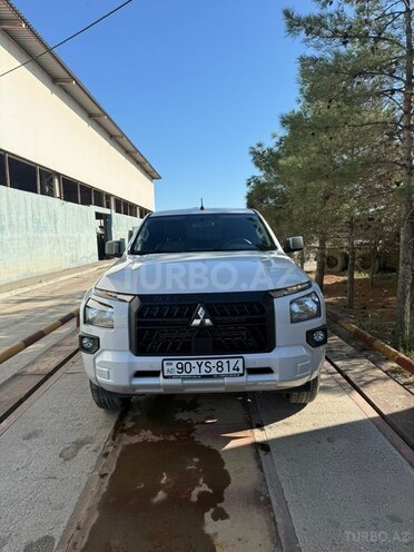 Mitsubishi L200 2024, 35,000 km - 2.4 l - Bakı