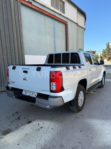 Mitsubishi L200 2024, 35,000 km - 2.4 l - Bakı