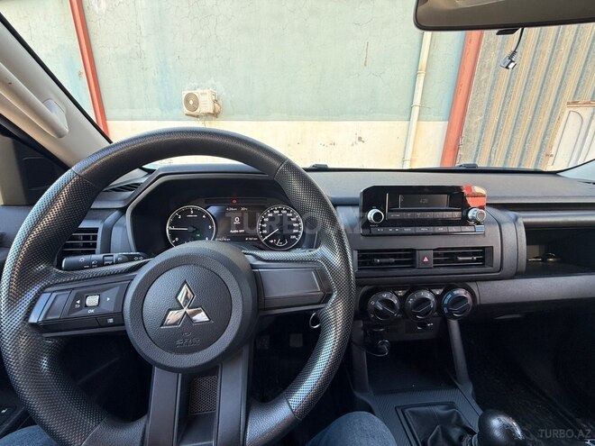 Mitsubishi L200 2024, 35,000 km - 2.4 l - Bakı