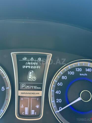 Hyundai Grandeur 2014, 255,000 km - 2.2 л - Qusar
