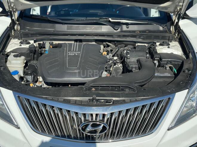 Hyundai Grandeur 2014, 255,000 km - 2.2 л - Qusar
