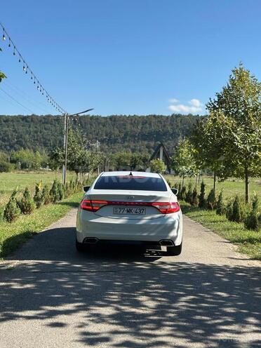 Hyundai Grandeur 2014, 255,000 km - 2.2 л - Qusar