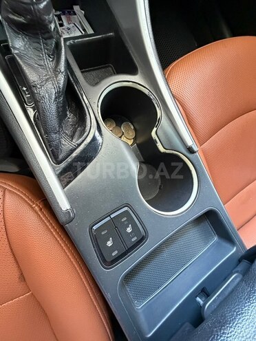 Hyundai Sonata 2011, 230,000 km - 2.0 l - Zaqatala
