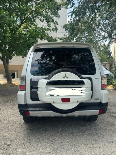 Mitsubishi Pajero 2007, 237,800 km - 3.0 l - Bakı