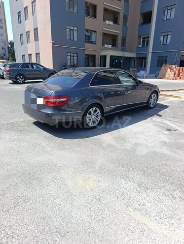 Mercedes E 220 2011, 386,000 km - 2.1 l - Bakı