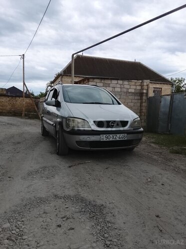Opel Zafira 2000, 400,000 km - 1.6 l - Ucar