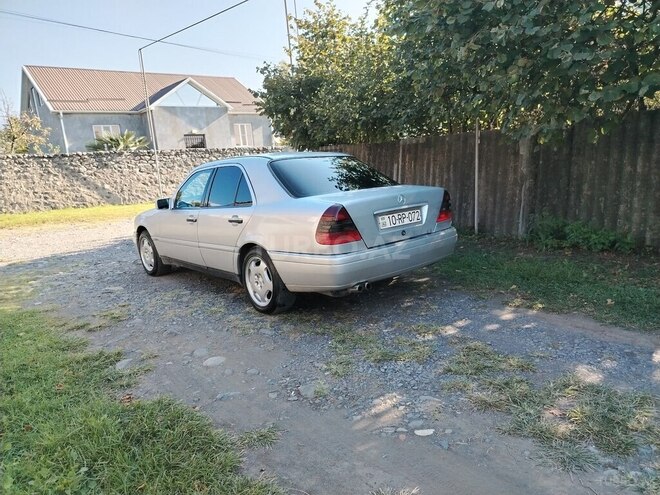 Mercedes C 180 1994, 567,582 km - 1.8 л - Zaqatala