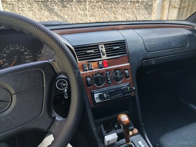 Mercedes C 180 1994, 567,582 km - 1.8 л - Zaqatala