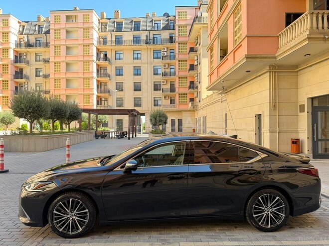 Lexus ES 300h 2022, 58,000 km - 2.5 л - Bakı