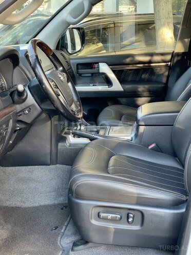 Toyota Land Cruiser 2019, 143,000 km - 4.0 l - Bakı