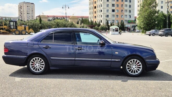 Mercedes E 240 1999, 548,369 km - 2.4 l - Sumqayıt