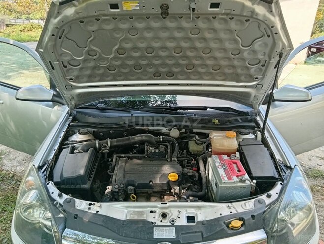 Opel Astra 2006, 235,457 km - 1.4 l - Oğuz