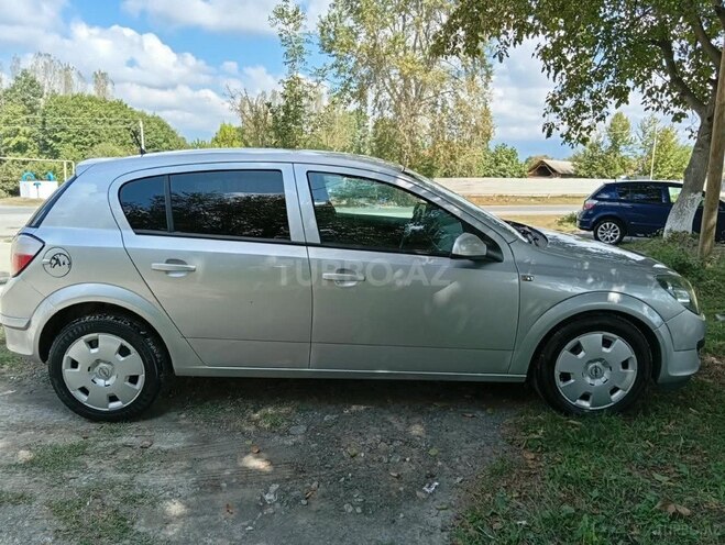 Opel Astra 2006, 235,457 km - 1.4 l - Oğuz