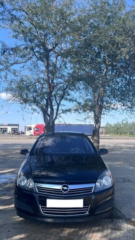Opel Astra 2009, 235,000 km - 1.4 l - Gəncə
