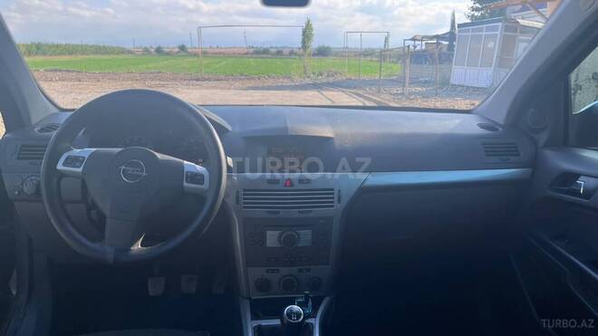 Opel Astra 2009, 235,000 km - 1.4 l - Gəncə
